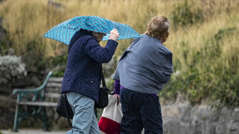 Storm amy approaches as most likely path across uk revealed