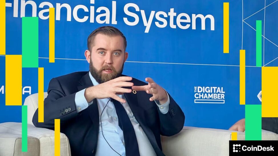 Chainlink introduces cre to fast track institutional tokenization