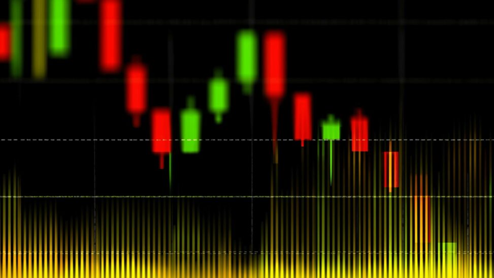 Etf outflows, stablecoin flows and dat reversals signal crypto capital flight: nydig