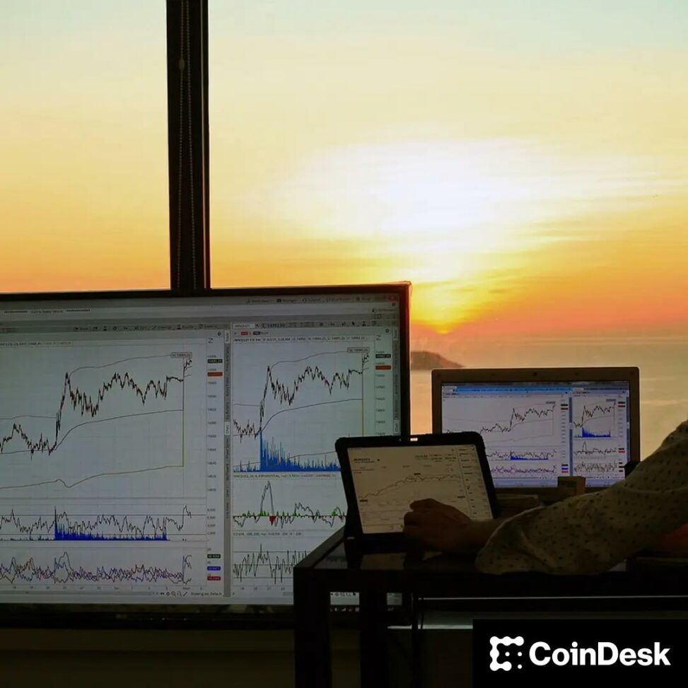 Xrp outperforms bitcoin as etf filings enter 20 day window, setting up breakout trade to $2.80