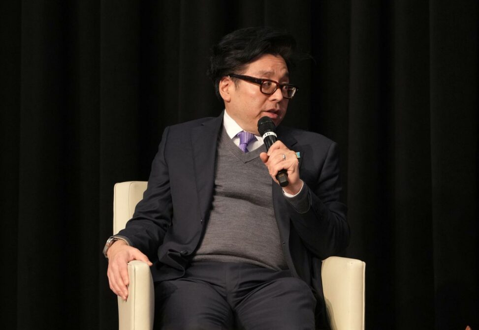 Is strategy stock the preferred hedge against crypto losses? tom lee thinks so