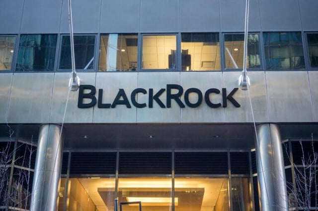 Blackrock dumps more bitcoin despite btc recovery