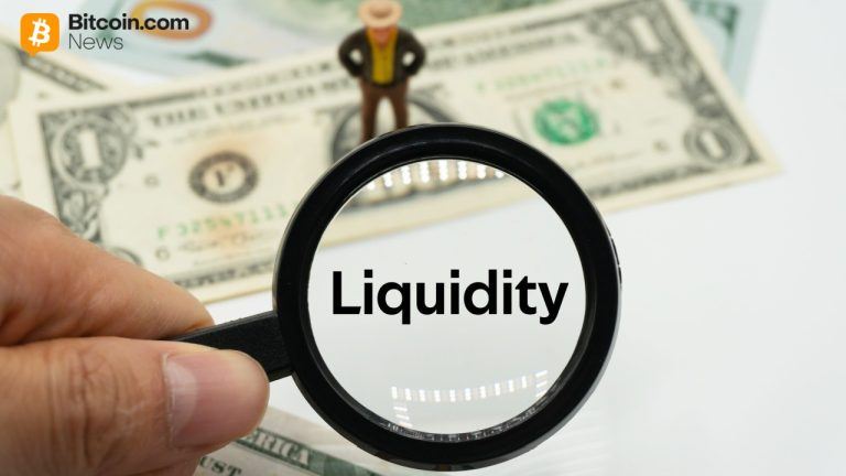 Crypto lags despite liquidity surge and market tailwinds