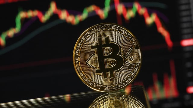 Crypto hoarders dump tokens as shares tumble crypto hoarding companies are ditching their holdings in a bid to prop up their sinking share prices.