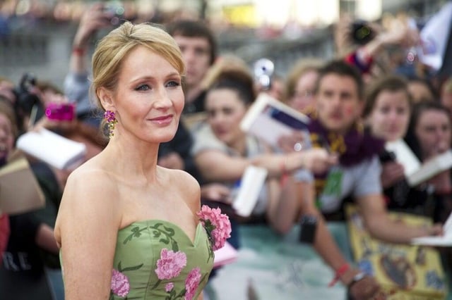 Elon musk and vitalik buterin together couldn't once convince harry potter author jk rowling on bitcoin: 'i don't think i trust this'