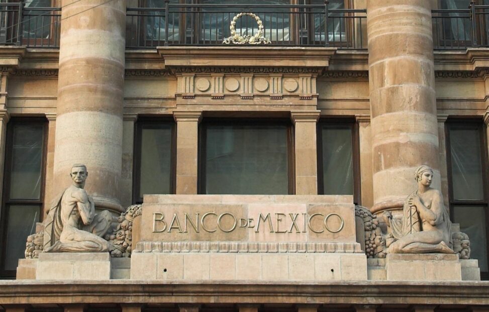 Mexico’s central bank keeps a ‘healthy distance’ from crypto