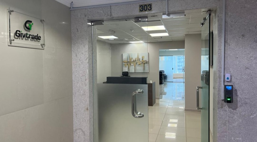 Following finalto and exinity, givtrade secures uae sca category 5 licence
