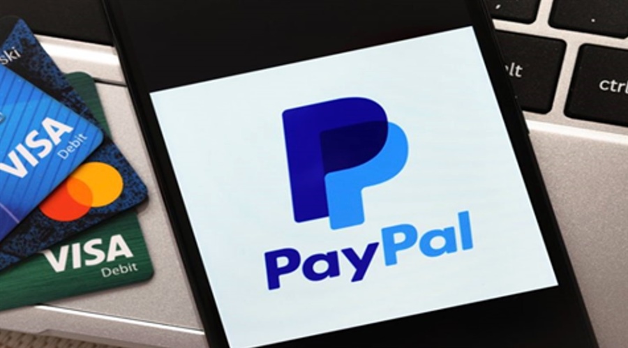 Paypal applies to establish bank targeting us retail and small business lending