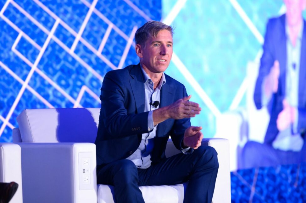 Crypto faces fork in the road as clarity act support wavers, bitwise says