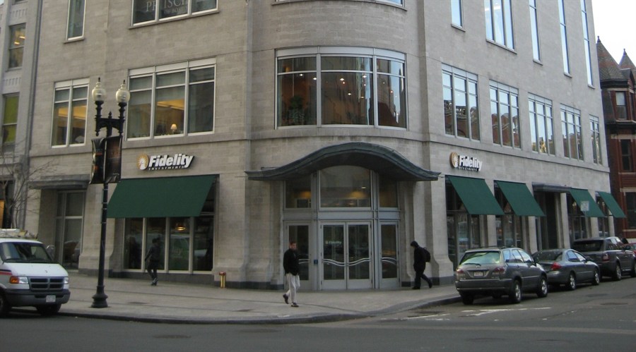 Fidelity investments prepares stablecoin launch amid wider broker adoption
