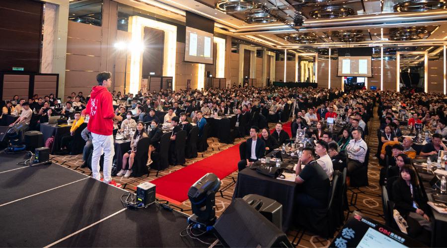 The "15 minute" rule: how one founder is redefining success for the modern trader