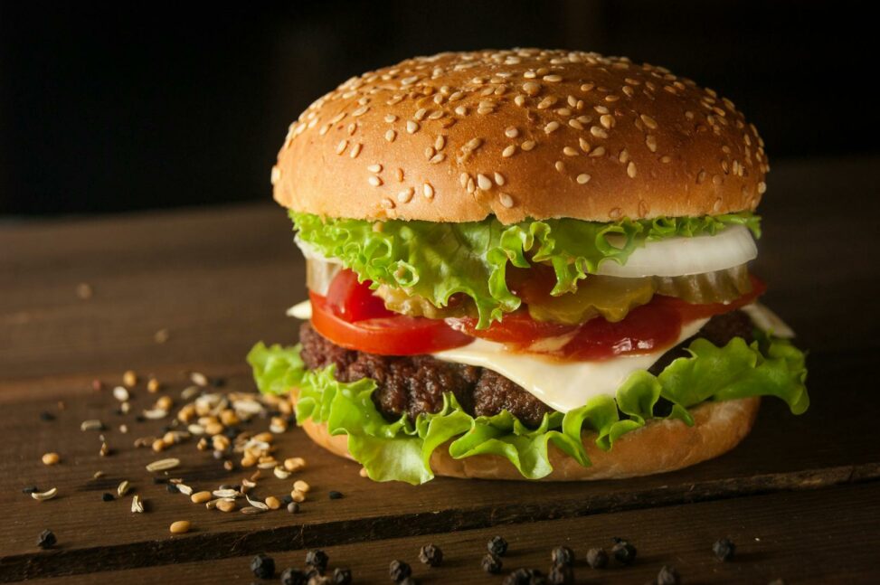 Fast food chain steak n shake to pay hourly workers a bitcoin bonus