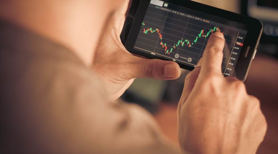 How cfd brokers can capture uk's £10 £50 micro investing trend in 2026