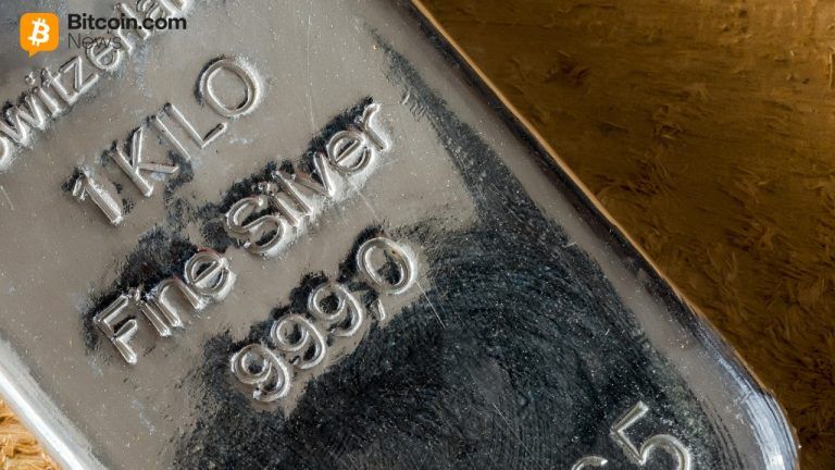 Robert kiyosaki warns silver crash coming as market shows clear signs of peaking