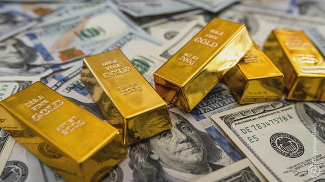 Gold hits new all time high of $4,735 as bitcoin crashes below $92,000 cryptopolitan
