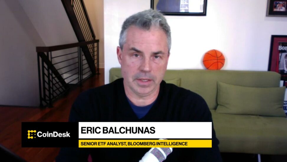 Bitcoin etfs barely flinch as btc slides 40%, bloomberg’s eric balchunas says