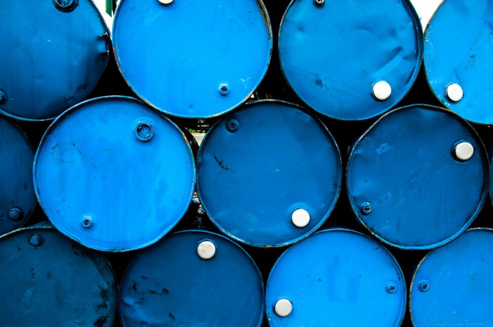 Oil linked futures on hyperliquid surge 5% after u.s. israel strike on iran