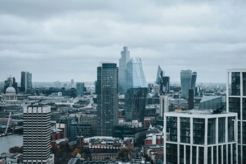 The uk is picking winners for its digital dollar future while coinbase ceo cries foul