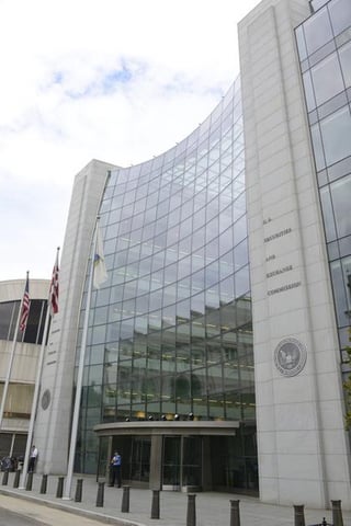 Sec hires chainlink lawyer in pivot to tech led regulation