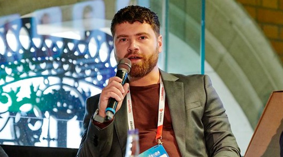 "retail wants oil perps, but top crypto venues are late," tradingview's chief growth officer