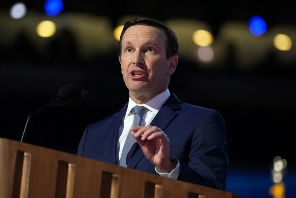 U.s. democrats target government officials gaming prediction markets on war action