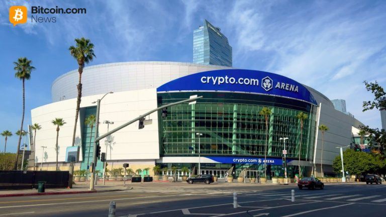 Crypto.com donates a million dollars to after school all stars with la kings