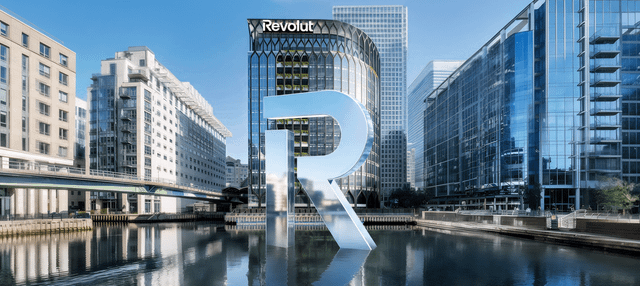 Revolut secures full uk banking license