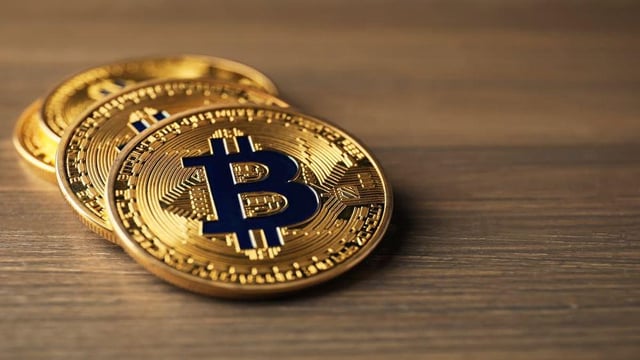 Bitcoin price surge signals bullish trend as on chain metrics flash gains