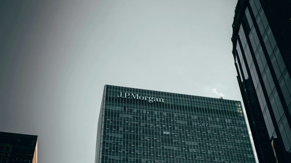 Saylor’s solo act: jpmorgan says strategy is practically the only thing keeping crypto flows alive