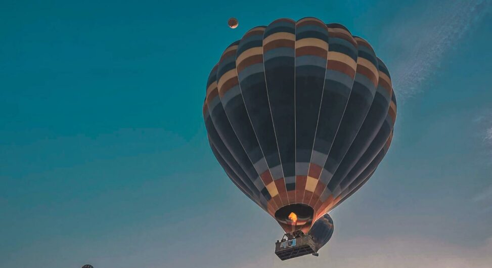 Bitcoin rises to $77,000 ahead of fed decision as trump preps for lengthy hormuz block