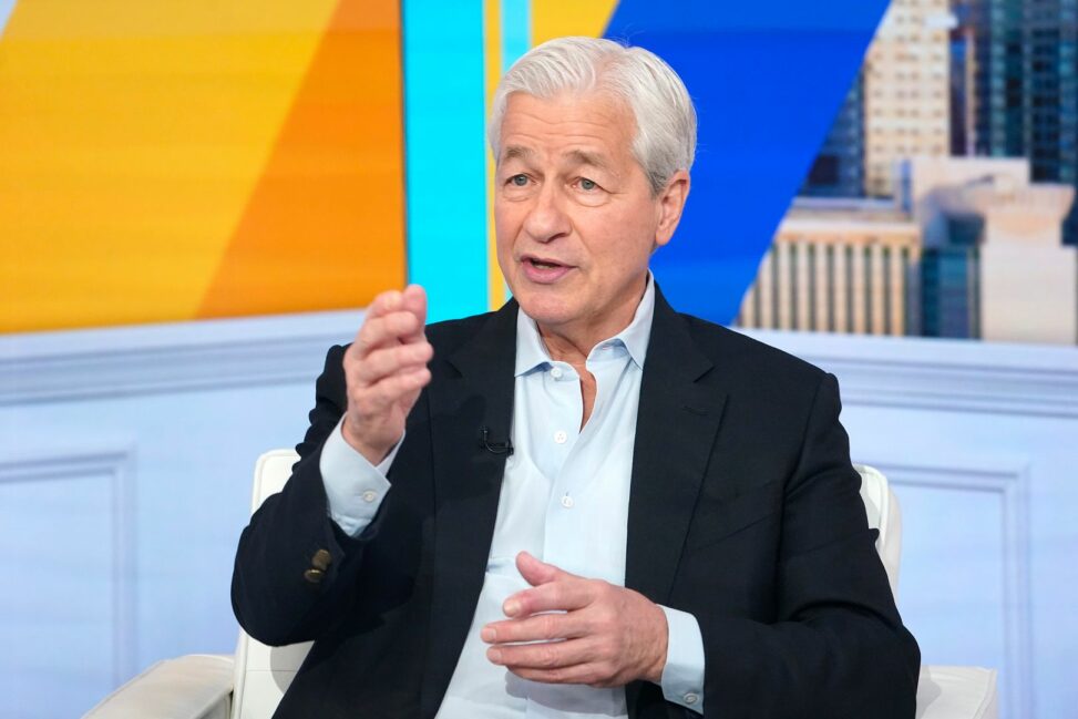 Jamie dimon says jpmorgan must move faster as tokenization reshapes finance