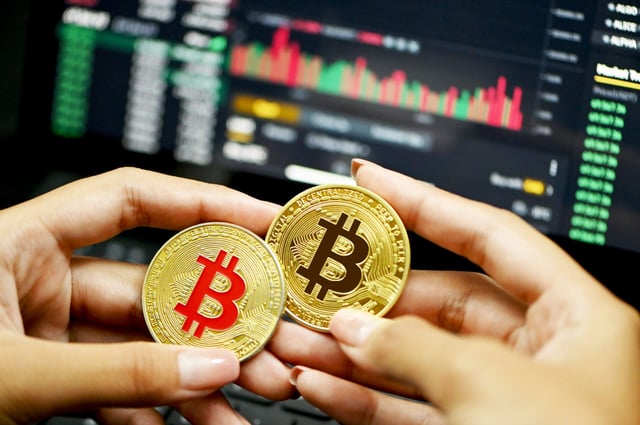 Bitcoin's shorts have never been this crowded while price kept going up. that has only happened twice before.