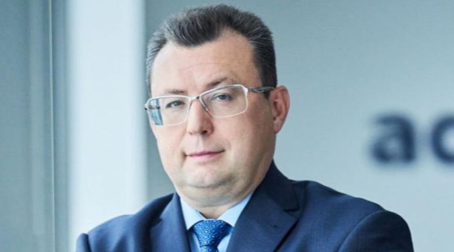 Admirals drops estonia license but keeps estonian clients via cyprus entity