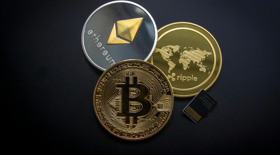 Pakistan ends seven year crypto banking ban but bars trading by banks