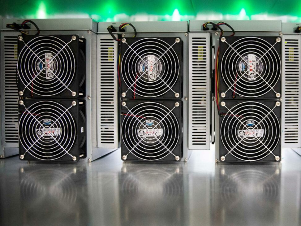 Riot extends $200 million coinbase credit facility, and bitcoin weakness could mean more sales