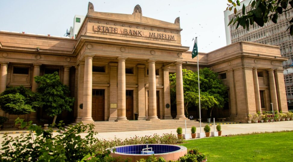 Pakistan lifts seven year ban, allowing banks to service crypto providers