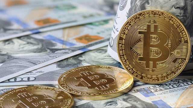 Us treasury approves president trump’s plan to phase out all paper money in favor of crypto, gold coins
