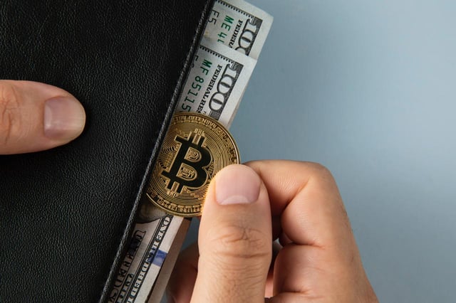 Analyst identifies $63,000 as key support for next bitcoin move