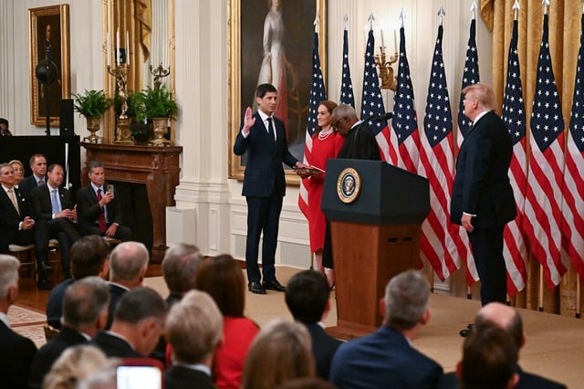 Pro bitcoin kevin warsh officially sworn in as new federal reserve chair