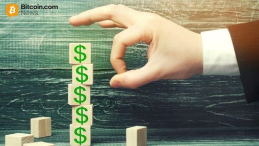 Bitcoin etfs post third biggest 2026 outflow as blackrock loses $448m