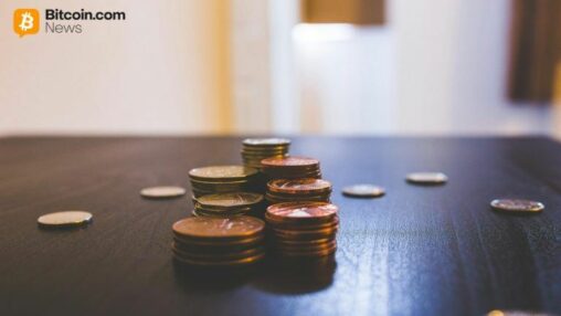 Whale wallets stack $4.3m in chainlink and dogecoin longs, $8m+ in pending orders