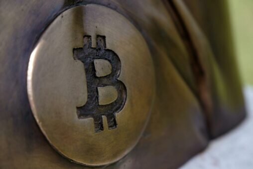 Satoshi era bitcoin at center of $285 billion lawsuit moves after 14 years