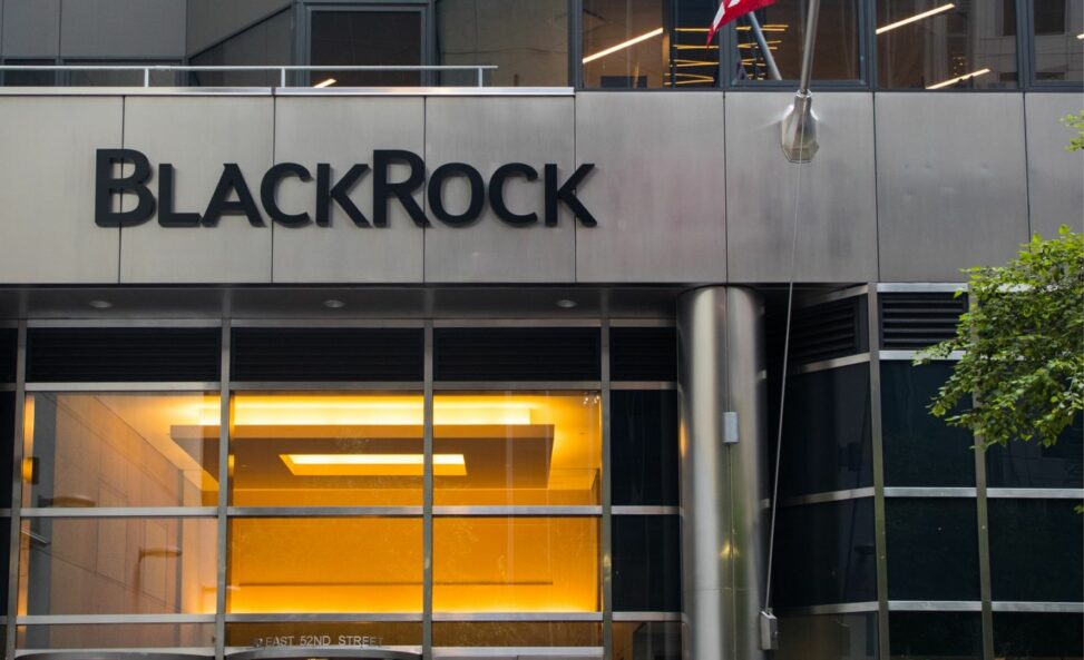 Blackrock files to list its bitcoin income etf, with expected debut next week