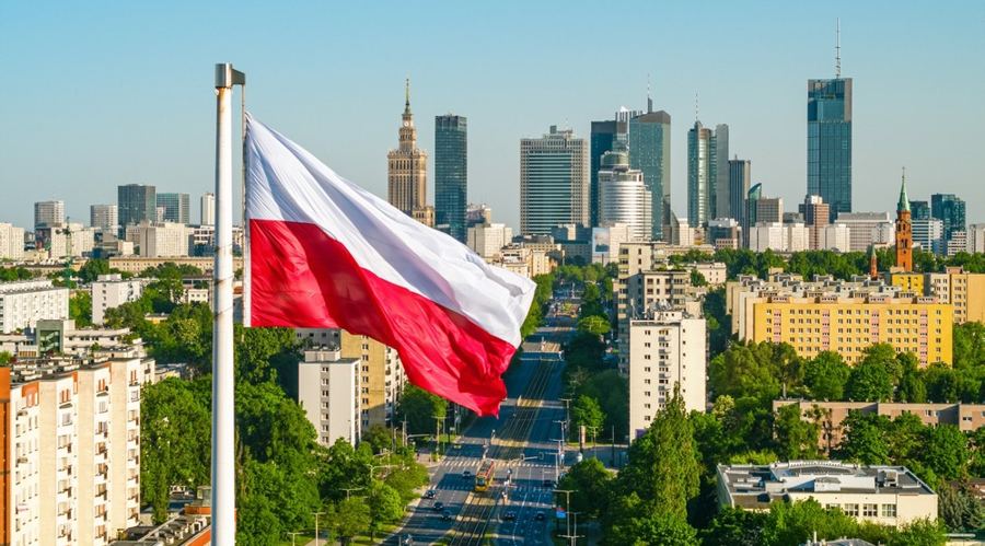 Poland added a record 700k retail accounts. here's the case for basing a cfd business there