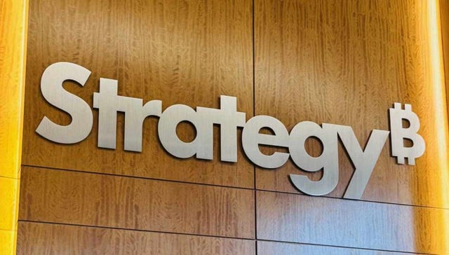 Strategy (mstr) investors 'deeply concerned' after market's reaction to michael saylor selling bitcoin