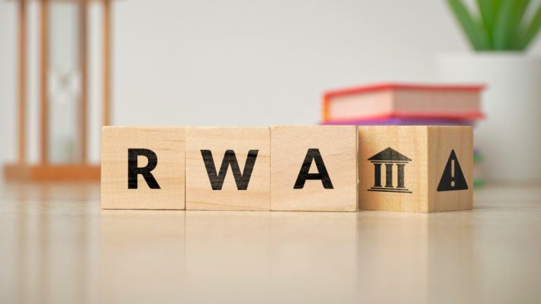 Etherfi and plume launch $100m rwa vault backed by blackrock and fidelity