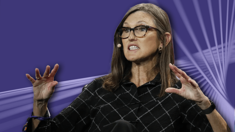 Cathie wood’s ark invest buys the dip on coinbase, circle, bullish, and robinhood as crypto stocks slide