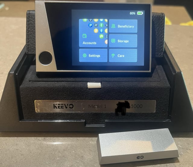 Keevo founders edition crypto wallet