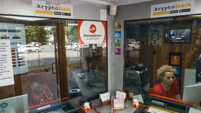 Canadian intelligence flags crypto to cash services as ‘knowingly facilitating money laundering,’ document shows