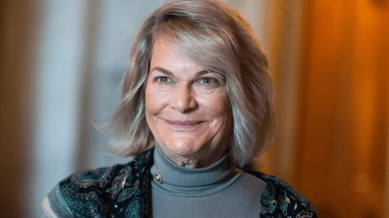 Lummis: clarity act framework ‘is not working’ as senate stalls